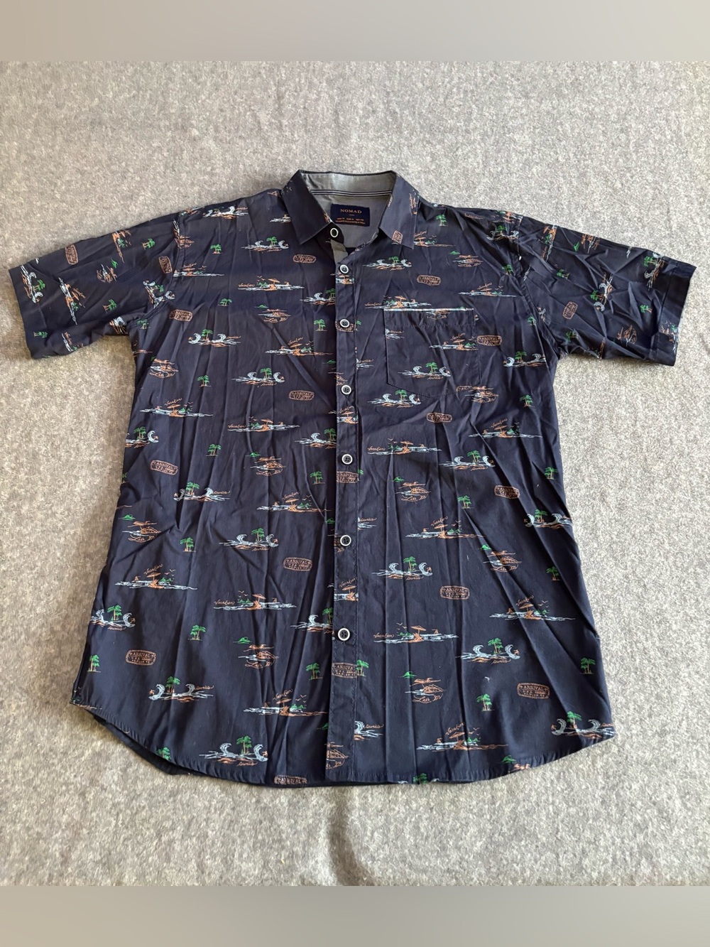 Nomad Shirt Mens Size M Black Tropical Island Scene Button Down Short Sleeve